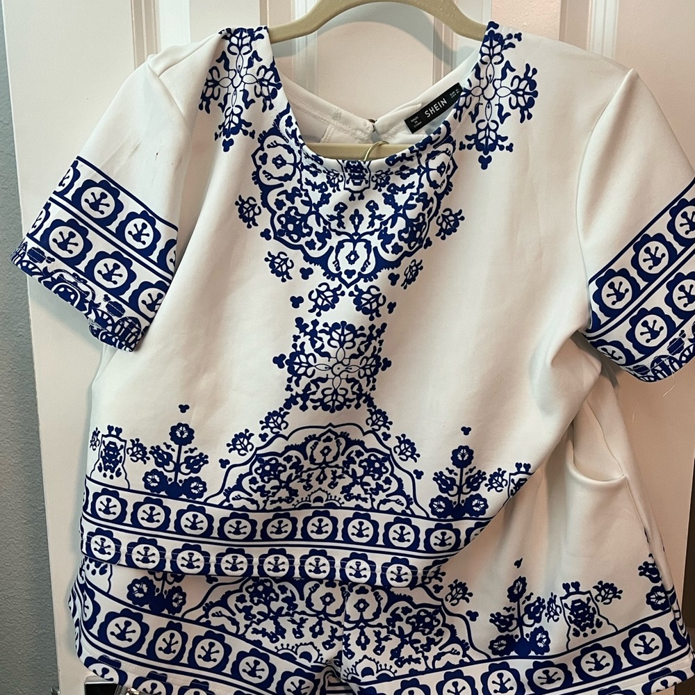 China pattern top and short set